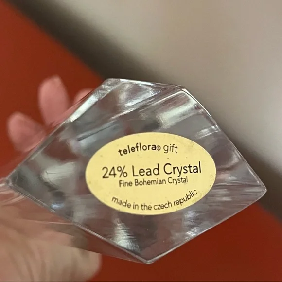 Luminous Lead Bohemian Crystal Cross Art Piece 11 inches tall Perfect condition - Picture 3 of 4